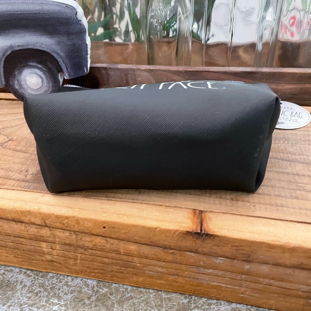 Rae Dunn “RESTING WITCH FACE BLACK MAKEUP BAG - Picture 6 of 6